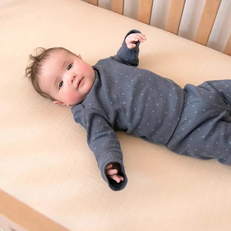 How to keep your baby safe while sleeping in a crib