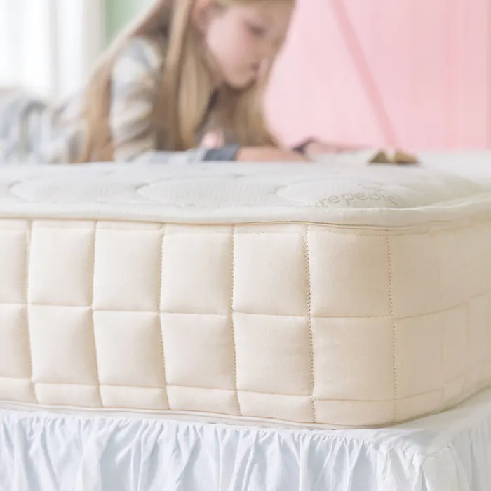 Organic Firm Kids Mattress for Toddlers and Teens with Breathable Coil Support