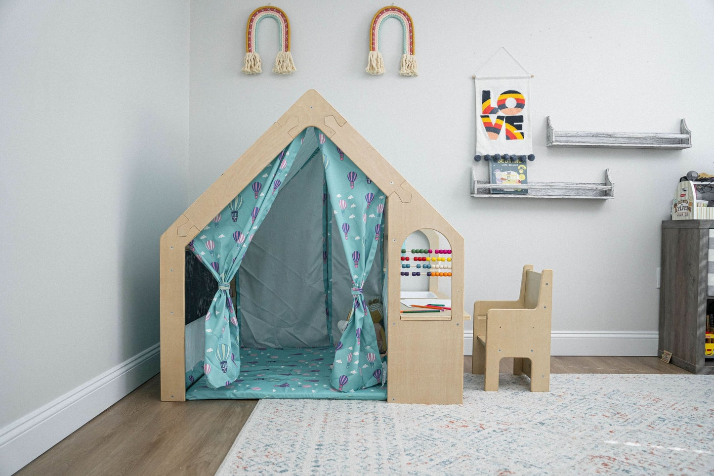 Flair | Playhouse & Sensory Desk - Balloons