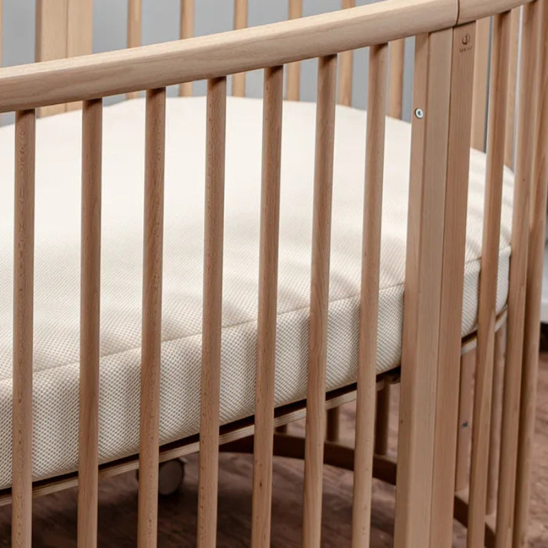 Hypoallergenic breathable organic mattress for Stokke Sleepi crib promoting airflow