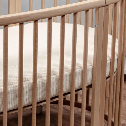 Hypoallergenic breathable organic mattress for Stokke Sleepi crib promoting airflow