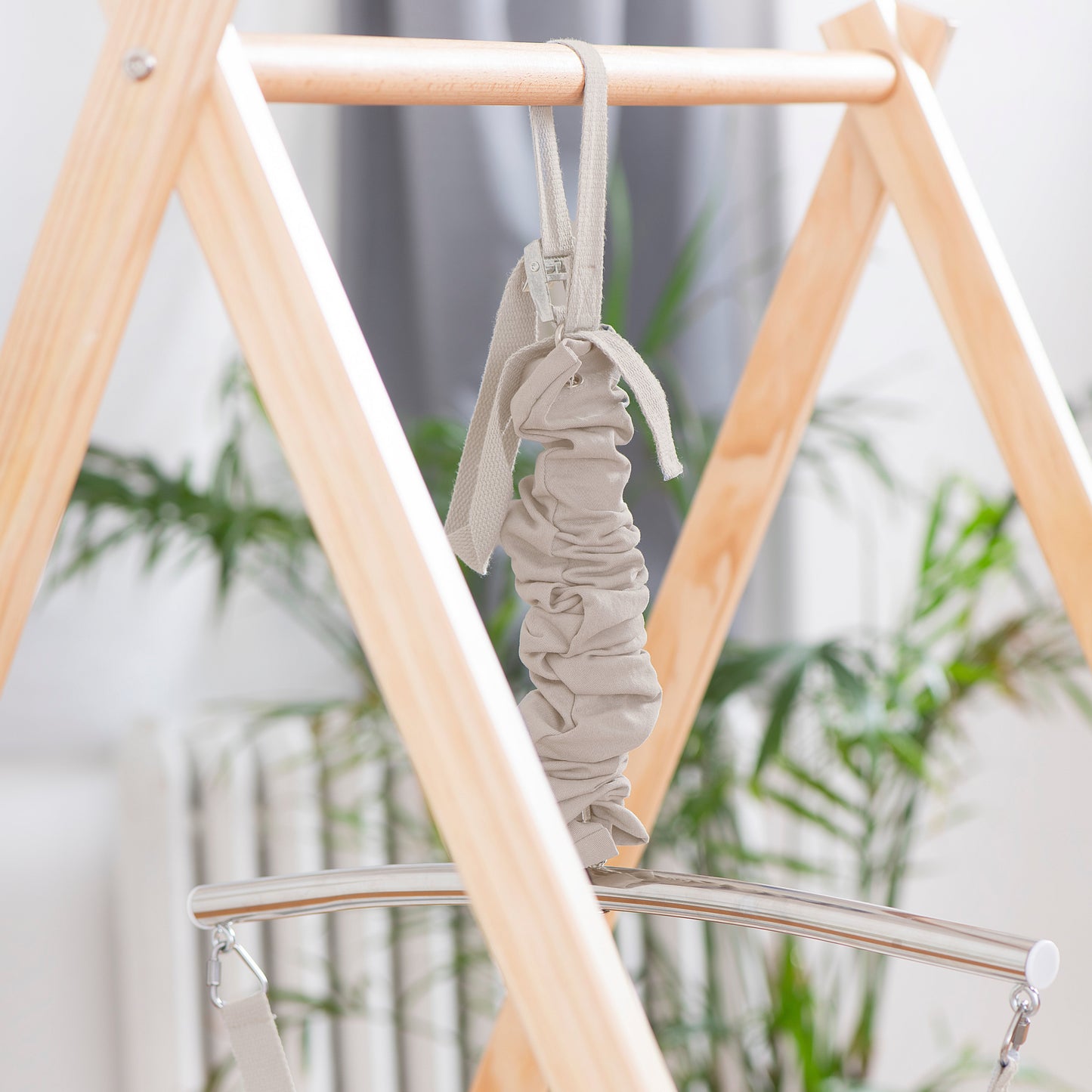 Tulip | Foldable Baby Bouncer - Beige